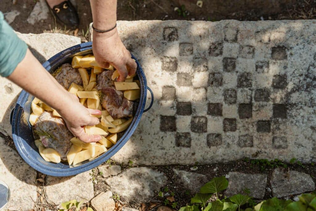 estia-food-tours-naxos-cooking-lessons-33 svg+xml;charset=utf