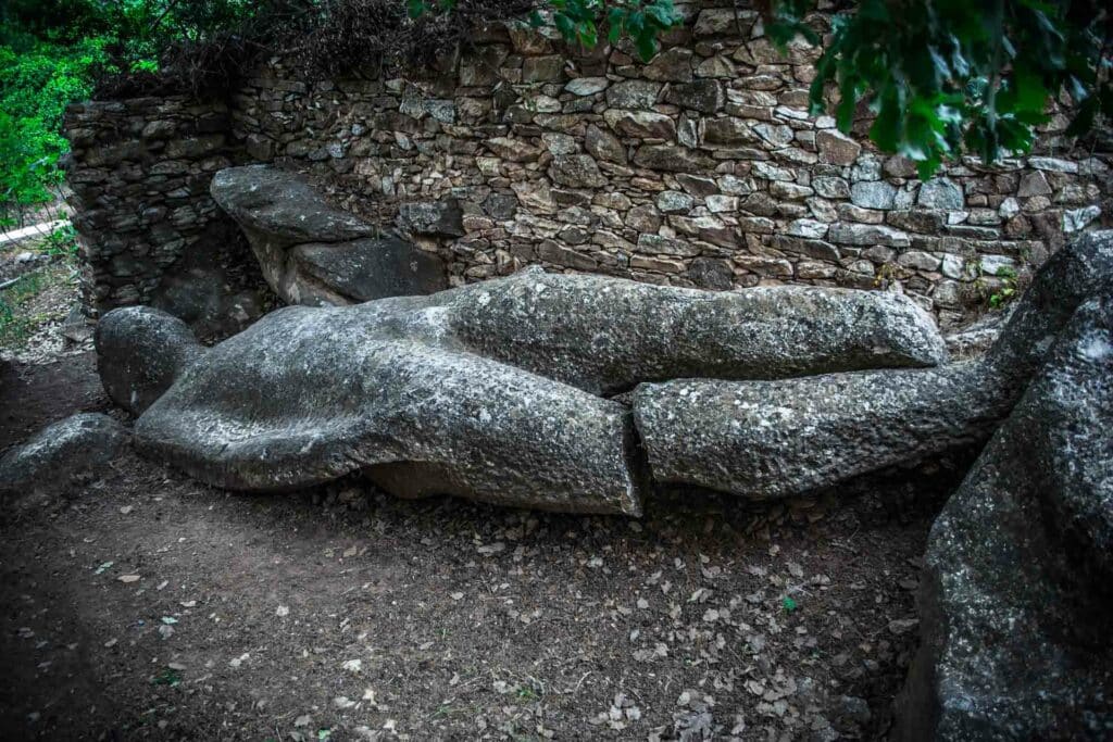 Kouros Statue svg+xml;charset=utf